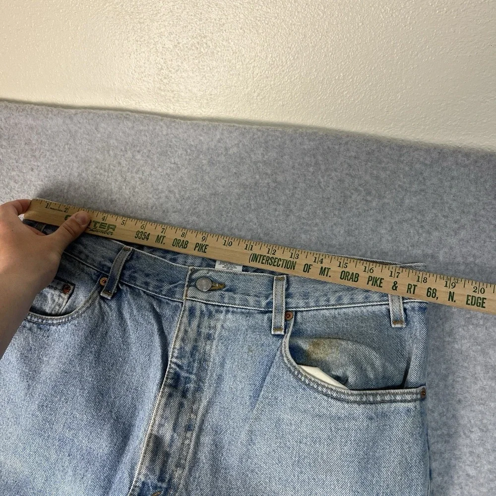 Vintage Levis Jeans Mens 36x32 Blue 505 Straight Denim Cotton Light Mid Rise